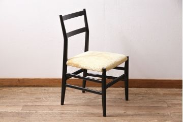 中古　Cassina(カッシーナ)　GIO PONTI(ジオ・ポンティ)　646*　和を感じるモダンなチェア(椅子、ダイニングチェア)(定価約10万円)(R-046017)