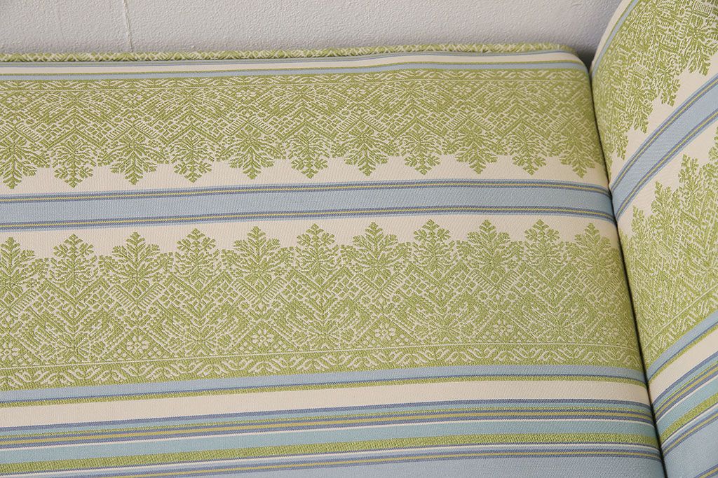 中古　海外輸入品　北欧風のファブリックがお洒落なカウチソファ(ベンチソファ、2人掛け)(R-046021)