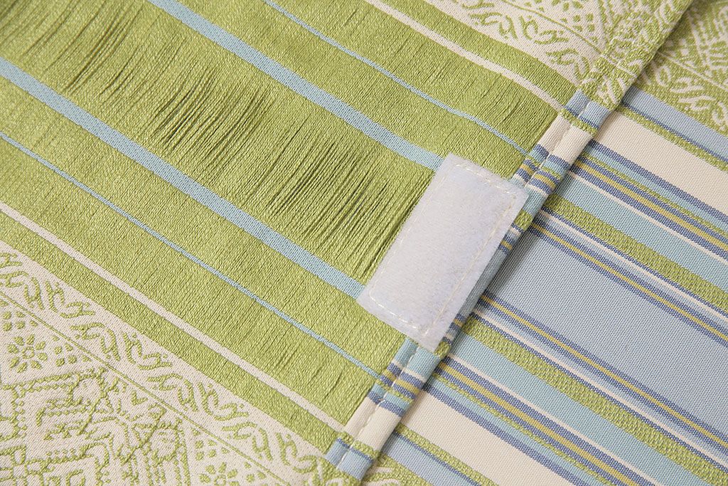 中古　海外輸入品　北欧風のファブリックがお洒落なカウチソファ(ベンチソファ、2人掛け)(R-046021)