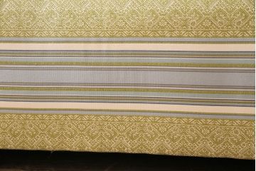 中古　海外輸入品　北欧風のファブリックがお洒落なカウチソファ(ベンチソファ、2人掛け)(R-046021)