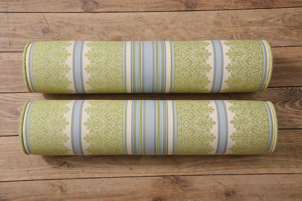 中古　海外輸入品　北欧風のファブリックがお洒落なカウチソファ(ベンチソファ、2人掛け)(R-046021)