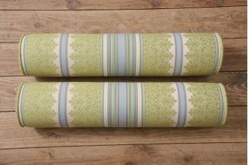 中古　海外輸入品　北欧風のファブリックがお洒落なカウチソファ(ベンチソファ、2人掛け)(R-046021)