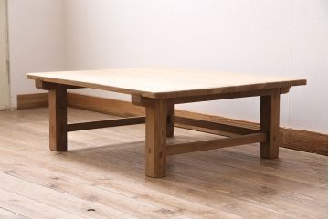 アンティーク家具　昭和初期　ストリップド(剥離)　総ケヤキ材　杢目が楽しめるシンプルなつくりの座卓(ローテーブル、センターテーブル)(R-046022)