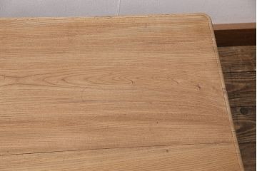 アンティーク家具　昭和初期　ストリップド(剥離)　総ケヤキ材　杢目が楽しめるシンプルなつくりの座卓(ローテーブル、センターテーブル)(R-046022)