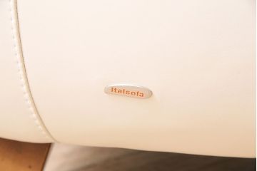 中古　NATUZZI(ナツッジ)　Italsofa(イタルソファ)　本革　イタリアモダンな1Pソファ(アームチェア、一人掛け)(R-046023)