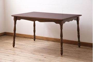 和製ビンテージ　飛騨家具　柏木工　レア!　昭和の薫り漂う優美なダイニングテーブル(テーブル、机、4人掛け)(R-046027)