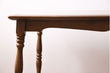 和製ビンテージ　飛騨家具　柏木工　レア!　昭和の薫り漂う優美なダイニングテーブル(テーブル、机、4人掛け)(R-046027)