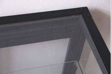 アンティーク家具　ナラ材　小ぶり　シックな黒色のガラスケース(ショーケース、飾り棚、陳列棚、什器)(R-046029)
