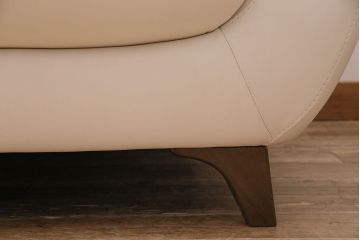 中古　NATUZZI(ナツッジ)　Italsofa(イタルソファ)　本革　ミッドセンチュリーなイタリア製の2人掛けソファ(ラブソファ)(R-046030)