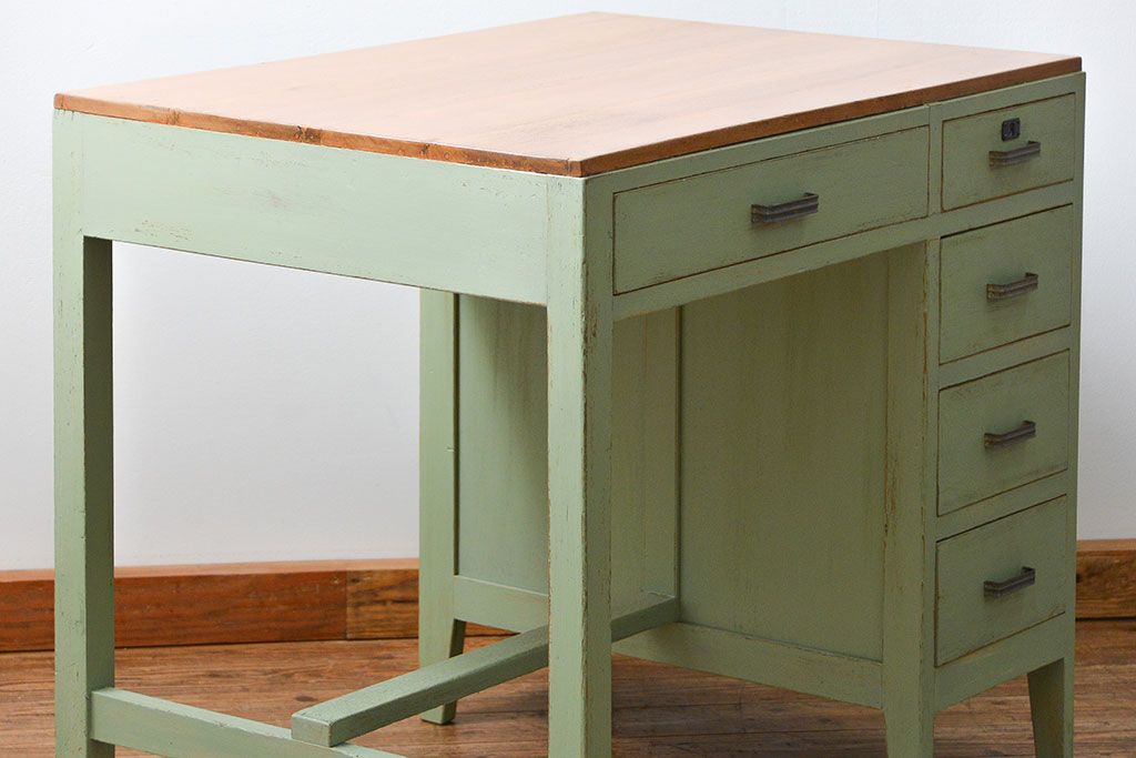 レトロ家具　小振りでかわいいペイントデスク(片袖机)(R-046036)