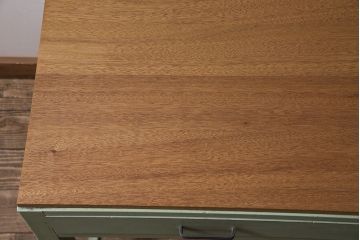 レトロ家具　小振りでかわいいペイントデスク(片袖机)(R-046036)