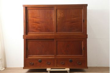 アンティーク家具　大正期　シンプルなつくりの重ね収納箪笥(水屋箪笥、キャビネット、食器棚、戸棚、夜具箪笥、布団箪笥)(R-046039)