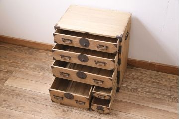 アンティーク家具　明治大正期　ストリップド(剥離)　総桐材　柔らかな木肌が魅力的な小箪笥(小物収納、引き出し)(R-046042)