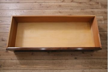 中古　松本民芸家具　衣装盆と取り替えられる棚板付きG型和タンス(チェスト、収納棚、着物箪笥)(定価約79万円)(R-046043)