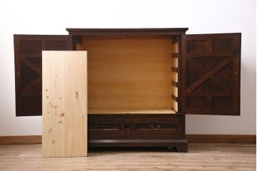 中古　松本民芸家具　衣装盆と取り替えられる棚板付きG型和タンス(チェスト、収納棚、着物箪笥)(定価約79万円)(R-046043)
