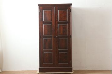 中古　北海道民芸家具　上品な雰囲気漂う濃い色味のワードローブ(R-046045)
