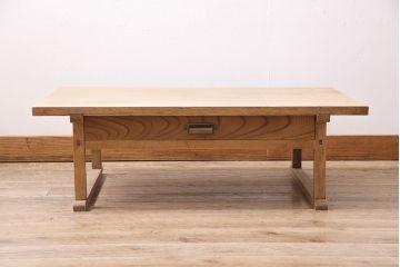 アンティーク家具　大正期　ストリップド(剥離)　天板ケヤキ一枚板　素朴な雰囲気のシンプルな文机(ローテーブル、センターテーブル)(R-046062)