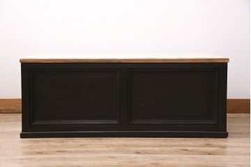 アンティーク家具　昭和初期　ストリップド(剥離)　栓材　バイカラーがおしゃれな戸棚付きの両袖机(文机、ローテーブル、センターテーブル)(R-046077)