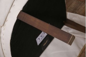 中古　アメリカ製　EJ Victor　優雅なフォルムのハイバックチェア(アームチェア、椅子)(R-046085)