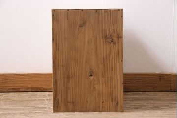 アンティーク家具　ストリップド(剥離)　ヒノキ材　取っ手の意匠が凝っているレトロモダンな小引き出し(小物収納)(R-046086)