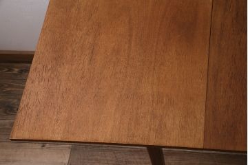 ヴィンテージ家具　北欧ビンテージ　チーク材　シンプルなエクステンションテーブル(ダイニングテーブル)(R-046087)