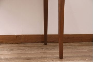 ヴィンテージ家具　北欧ビンテージ　チーク材　シンプルなエクステンションテーブル(ダイニングテーブル)(R-046087)