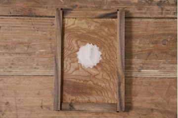 アンティーク家具　昭和初期　ストリップド(剥離)　個性的な杢目が目を引く茶箪笥(茶棚、飾り棚、収納棚)(R-046092)