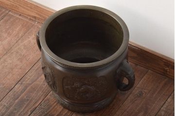 真鍮　麒麟・鳳凰・龍・亀・象の図　彫金　火鉢(鉢カバー、傘立て)(R-046099)
