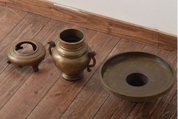 大正〜昭和初期　波千鳥の図　銀象嵌　真鍮薄端　花瓶(華道)(R-046100)