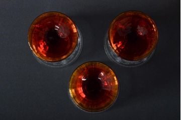 KAGAMI　カガミクリスタル　ワイングラス3点(切子、エッチング)(R-046103)