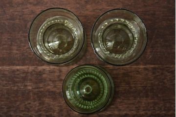 イタリア　ベネチアンガラス　グリーン(緑)　グラス3客セット(サイン、作家物、コップ、洋食器、ヴェネチアングラス)(R-046107)