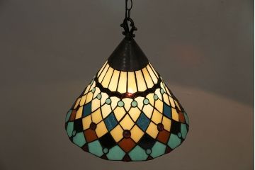 ヴィンテージ照明　ビンテージ　ステンドグラスのシェードがおしゃれなペンダントライト(吊り下げ照明、天井照明)(R-046112)