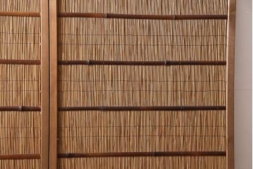 中古　民芸家具　透かし彫りの入った涼しげな花寄せ屏風(つい立て、茶道具、葭屏風)(R-046117)