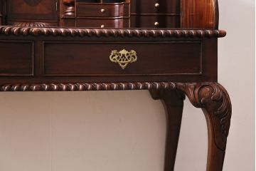 イギリスビンテージ　チーク材　高級品　凝った作りのデスク(ワークデスク、勉強机、在宅ワーク、在宅用机)(R-046118)