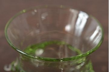 イタリア　ベネチアンガラス　グリーン(緑)　グラス4客セット(コップ、洋食器、ヴェネチアングラス)(R-046120)