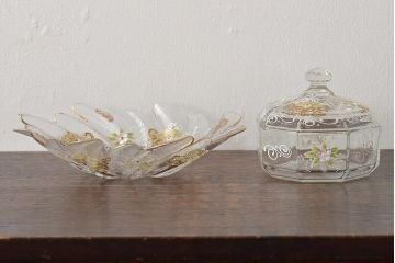 イタリア　ベネチアンガラス　金彩　花の図　小物入れ・お皿　2点セット(変形皿、菓子皿、洋食器、ヴェネチアングラス)(R-046123)