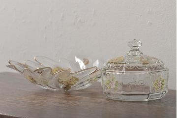 イタリア　ベネチアンガラス　金彩　花の図　小物入れ・お皿　2点セット(変形皿、菓子皿、洋食器、ヴェネチアングラス)(R-046123)