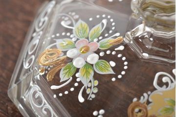 イタリア　ベネチアンガラス　金彩　花の図　小物入れ・お皿　2点セット(変形皿、菓子皿、洋食器、ヴェネチアングラス)(R-046123)