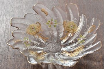 イタリア　ベネチアンガラス　金彩　花の図　小物入れ・お皿　2点セット(変形皿、菓子皿、洋食器、ヴェネチアングラス)(R-046123)