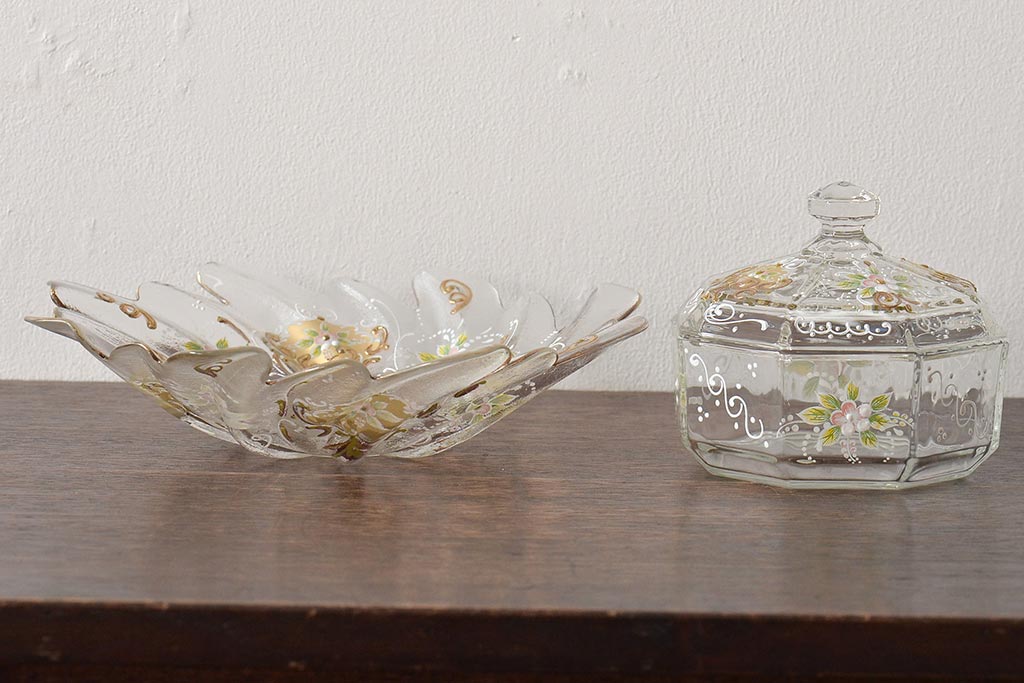 イタリア　ベネチアンガラス　金彩　花の図　小物入れ・お皿　2点セット(変形皿、菓子皿、洋食器、ヴェネチアングラス)(R-046124)