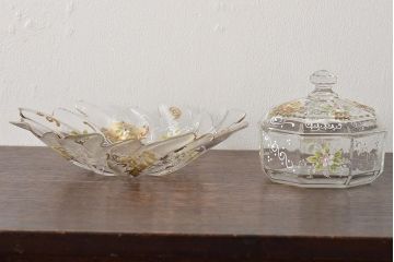 イタリア　ベネチアンガラス　金彩　花の図　小物入れ・お皿　2点セット(変形皿、菓子皿、洋食器、ヴェネチアングラス)(R-046124)