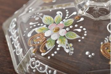 イタリア　ベネチアンガラス　金彩　花の図　小物入れ・お皿　2点セット(変形皿、菓子皿、洋食器、ヴェネチアングラス)(R-046124)