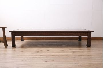 ヴィンテージ家具　伝統工芸　軽井沢彫り　サクラの彫刻をあしらった特大サイズの座卓(センターテーブル、ビンテージ)(R-046141)