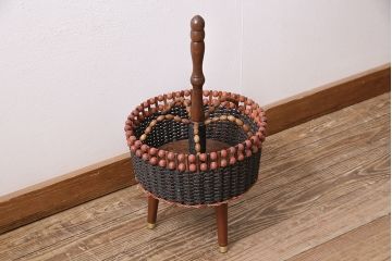 ヴィンテージ雑貨　昭和中期　木の実のような飾りが可愛らしい小物入れ(小物収納、カゴ、ビンテージ)(R-046142)