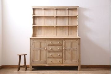 ヴィンテージ家具　イギリスビンテージ　ストリップド(剥離)　ERCOL(アーコール)　Old Colonial(オールドコロニアル)　カップボード(収納棚、食器棚)(R-046143)