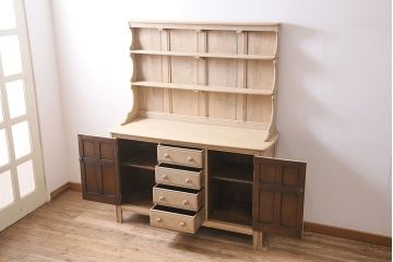 ヴィンテージ家具　イギリスビンテージ　ストリップド(剥離)　ERCOL(アーコール)　Old Colonial(オールドコロニアル)　カップボード(収納棚、食器棚)(R-046143)