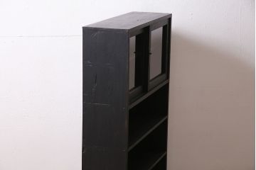 アンティーク家具　昭和初期　ペイント　マットブラックが格好良いシンプルな収納棚(戸棚、本棚)(R-046144)