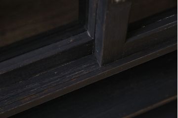 アンティーク家具　昭和初期　ペイント　マットブラックが格好良いシンプルな収納棚(戸棚、本棚)(R-046144)