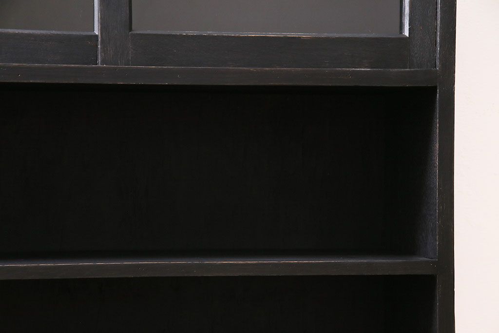 アンティーク家具　昭和初期　ペイント　マットブラックが格好良いシンプルな収納棚(戸棚、本棚)(R-046144)