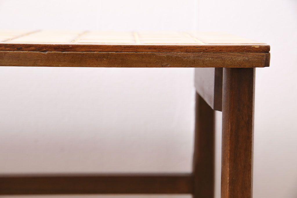 北欧ヴィンテージ　チーク材　レトロなタイルトップのサイドテーブル(テーブル、ビンテージ)(R-046148)